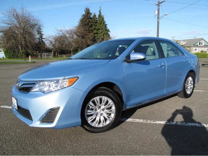 2012 Toyota Camry for sale by owner in Rydal
