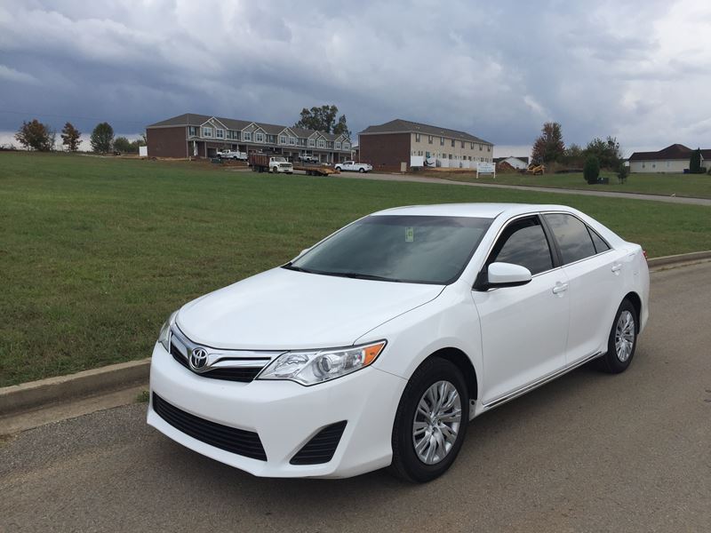 2014 Toyota Camry for sale by owner in Bowling Green