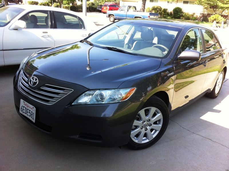 2009 Toyota Camry Hybrid for sale by owner in FRESNO