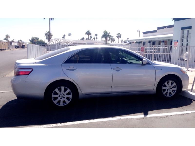 2009 Toyota Camry Hybrid for sale by owner in Glendale