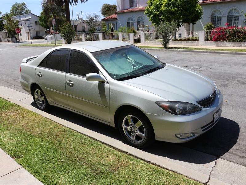 2002 Toyota Camry SE for sale by owner in MONTEREY PARK