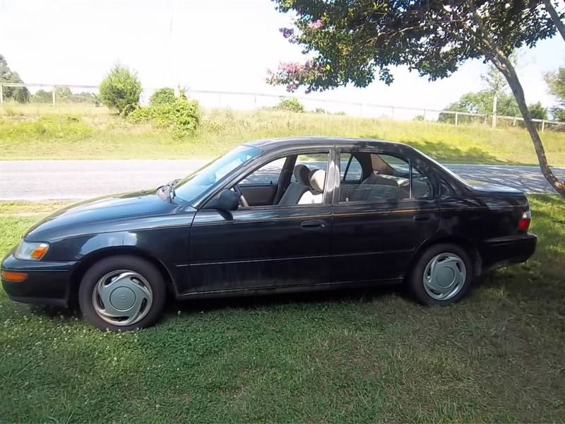 1997 Toyota Corolla for sale by owner in TRYON