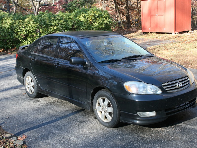 2004 Toyota Corolla for sale by owner in EAST HADDAM