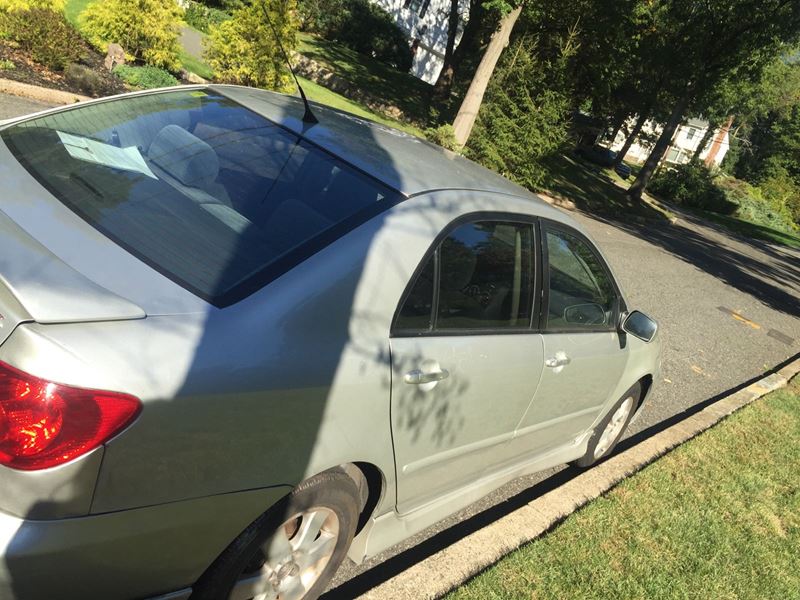 2004 Toyota Corolla for sale by owner in Paterson