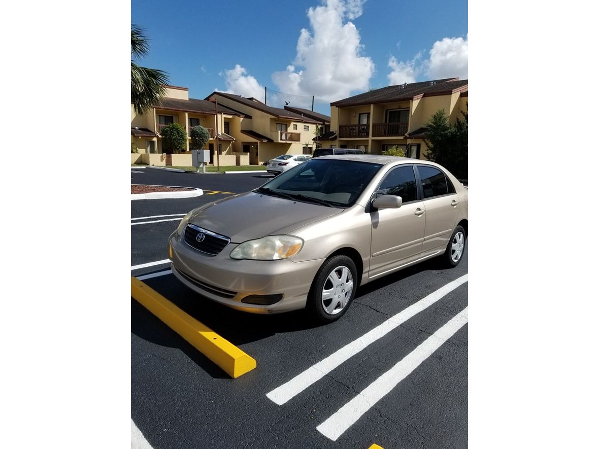 2005 Toyota Corolla LE for sale by owner in Miami