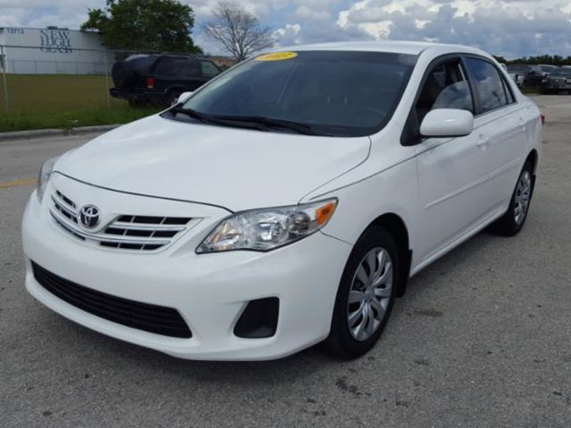 2013 Toyota Corolla for sale by owner in Hollywood