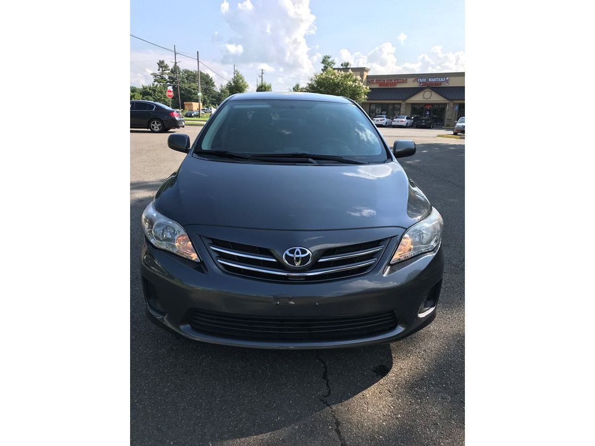 2013 Toyota Corolla for sale by owner in Lawrenceville