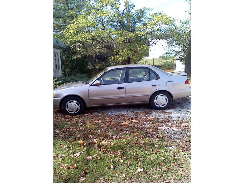 1998 Toyota Corolla LE for sale by owner in Bloomington