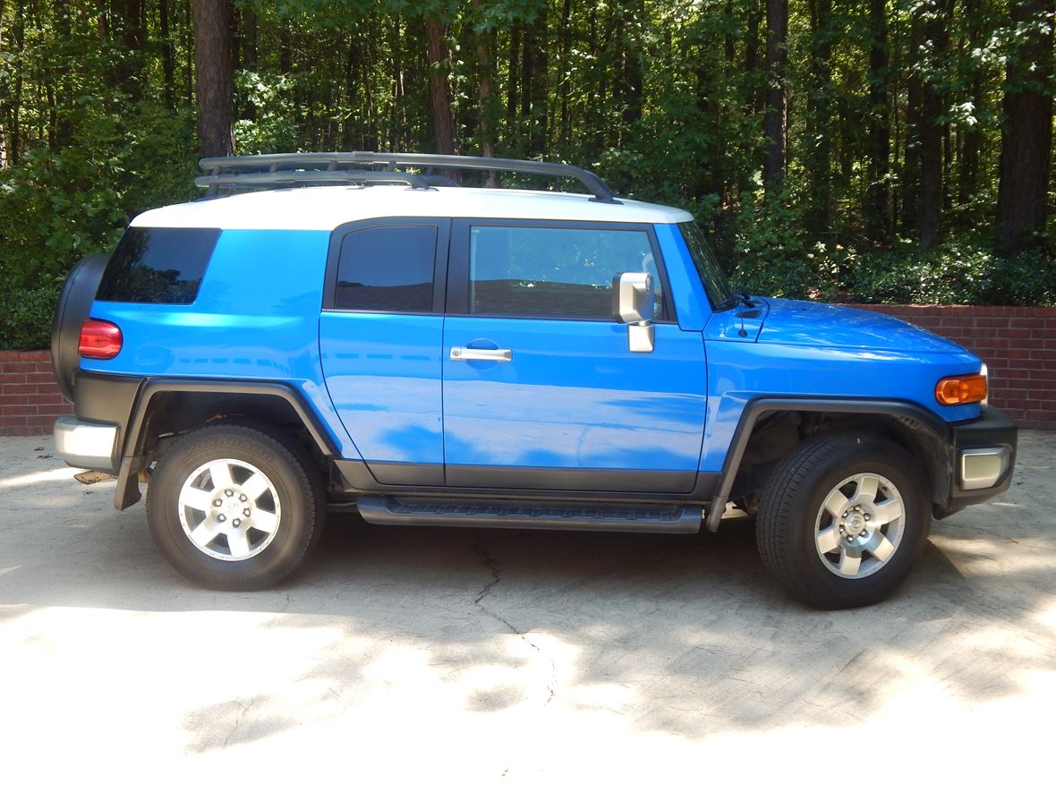 2007 Toyota Fj Cruiser for sale by owner in Mount Pleasant