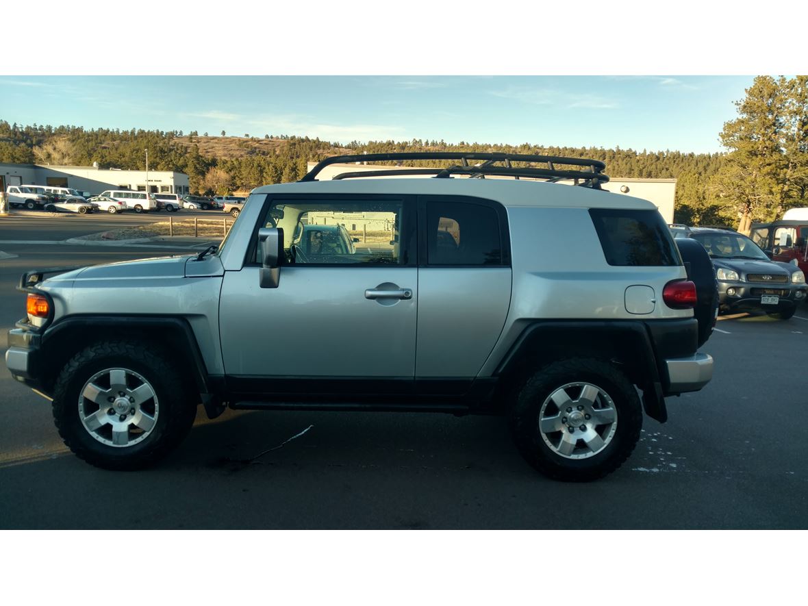 2007 Toyota Fj Cruiser for sale by owner in Colorado Springs