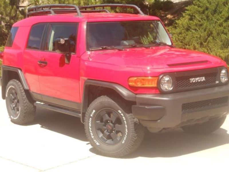 2012 Toyota Fj Cruiser for sale by owner in Las Vegas