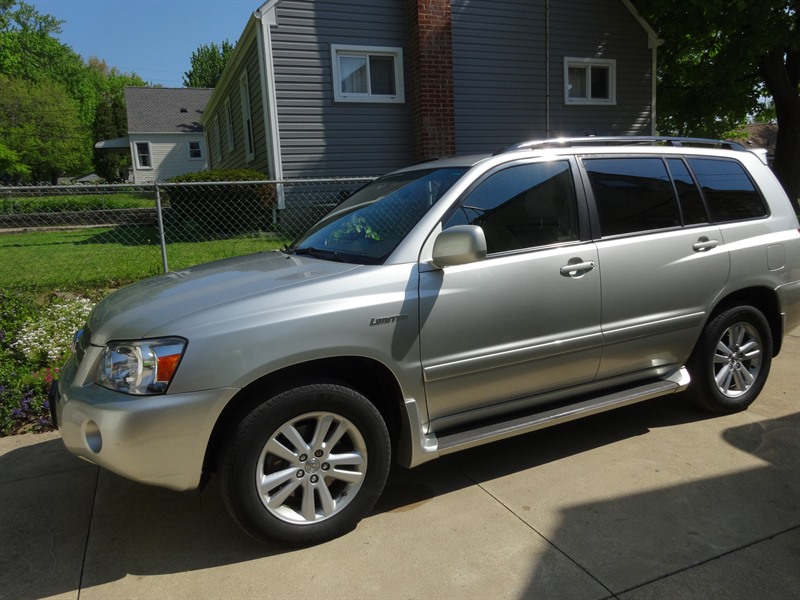 2006 Toyota Highlander Limited for sale by owner in AKRON