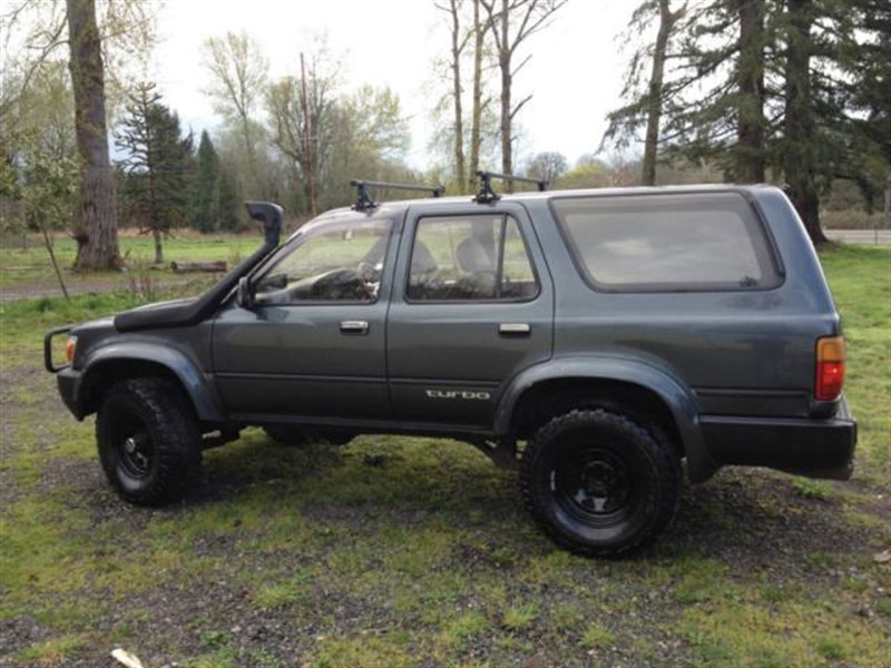 1990 Toyota Hilux for sale by owner in SCIO