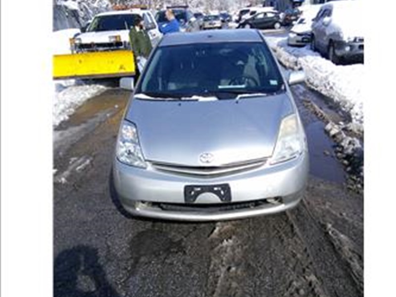 2004 Toyota Prius for sale by owner in BROOKLYN