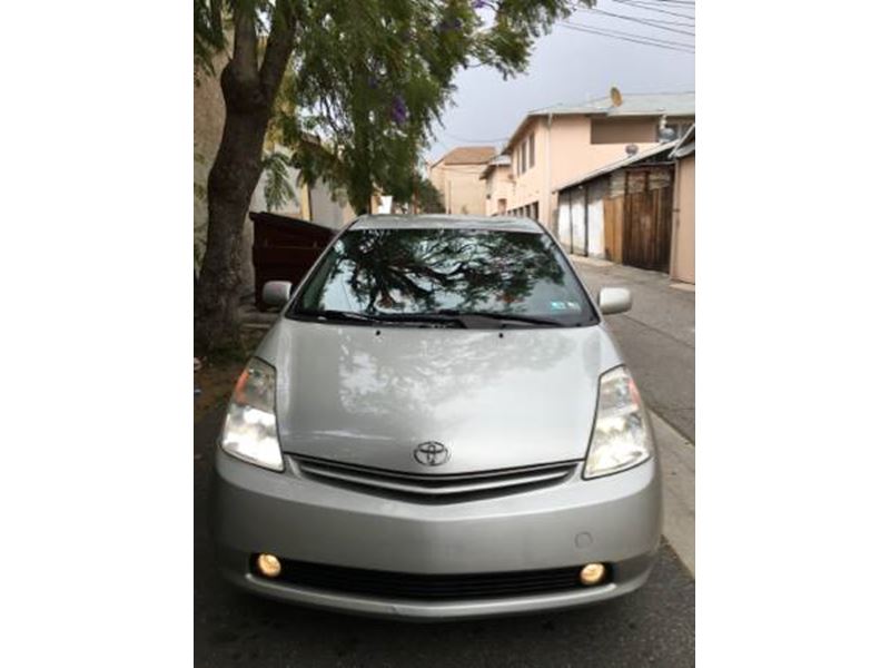 2005 Toyota Prius for sale by owner in Glendale
