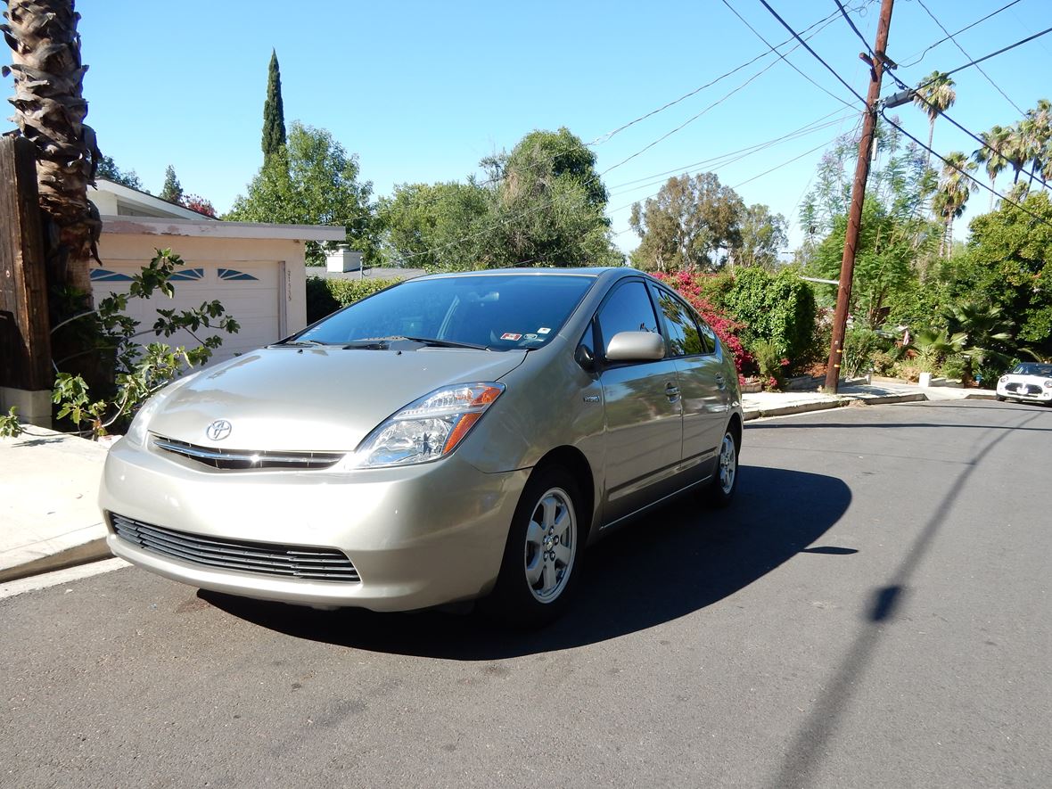 2006 Toyota Prius (79,000 MILES ONLY) for sale by owner in Tarzana