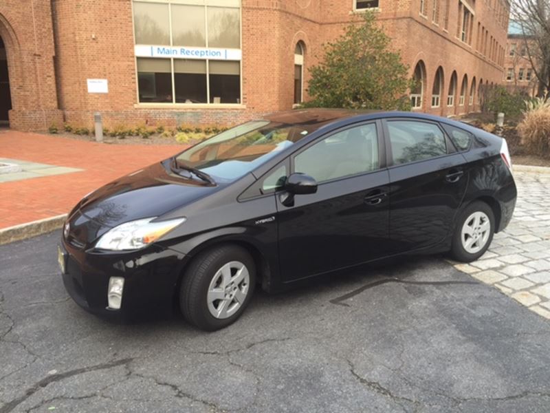 2011 Toyota Prius for sale by owner in Point Pleasant Beach