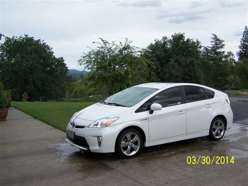 2013 Toyota Prius for sale by owner in FREMONT
