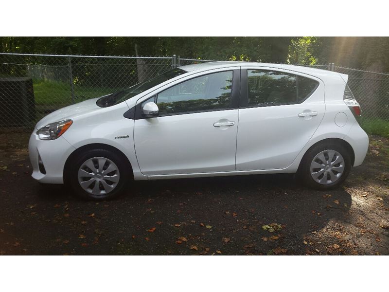 2012 Toyota Prius C for sale by owner in Pfafftown