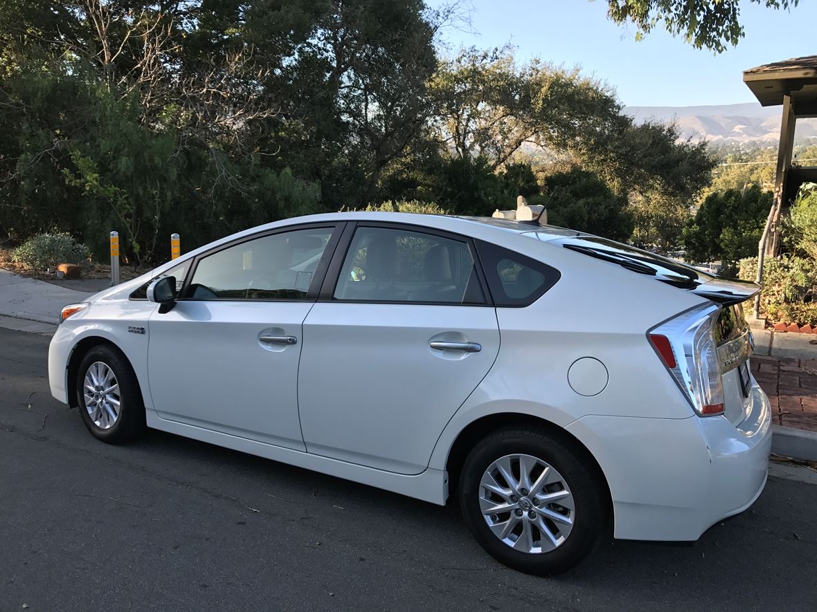 2012 Toyota Prius Plug-In for sale by owner in San Luis Obispo