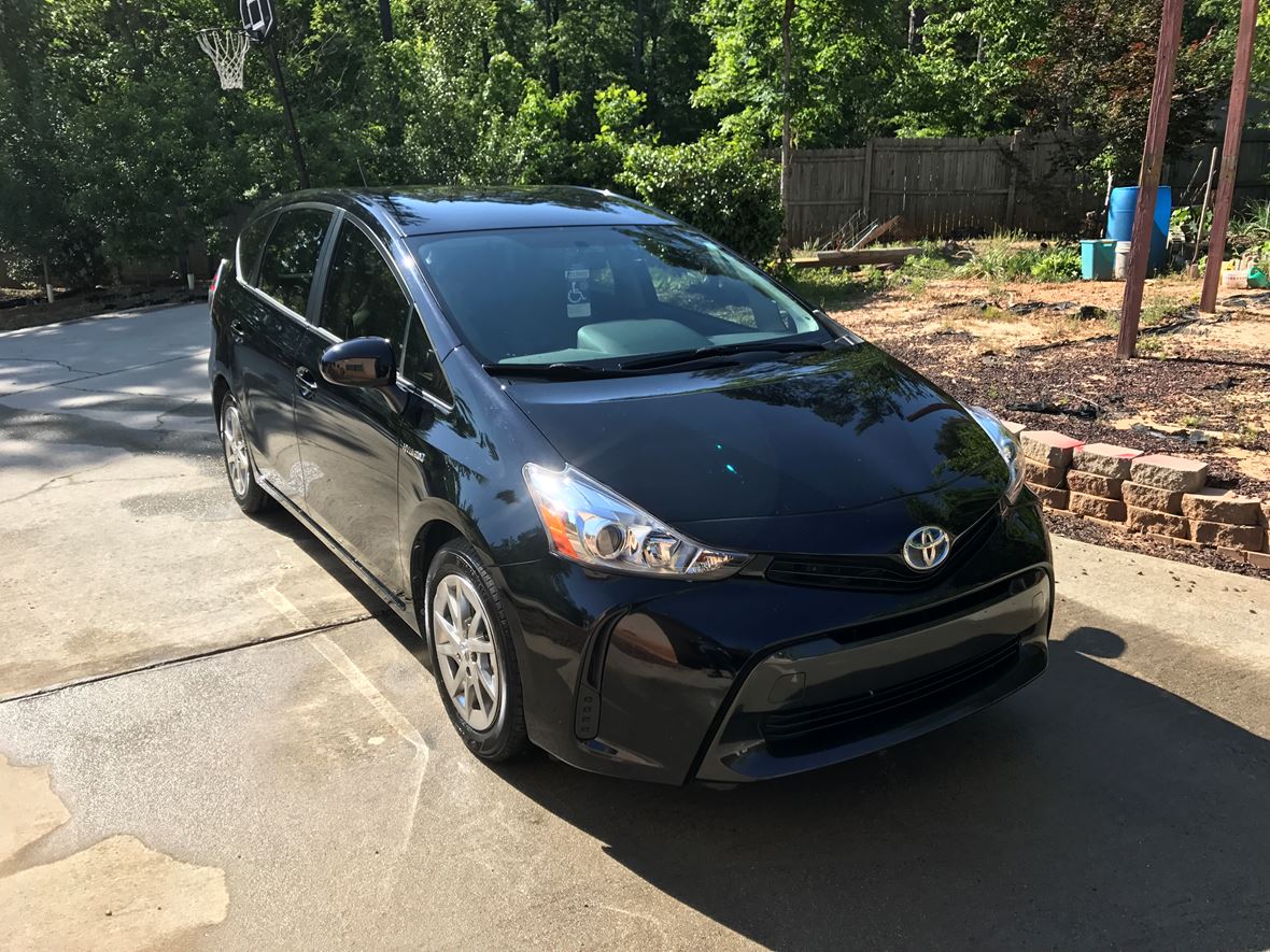 2015 Toyota Prius V for sale by owner in Saint Johns