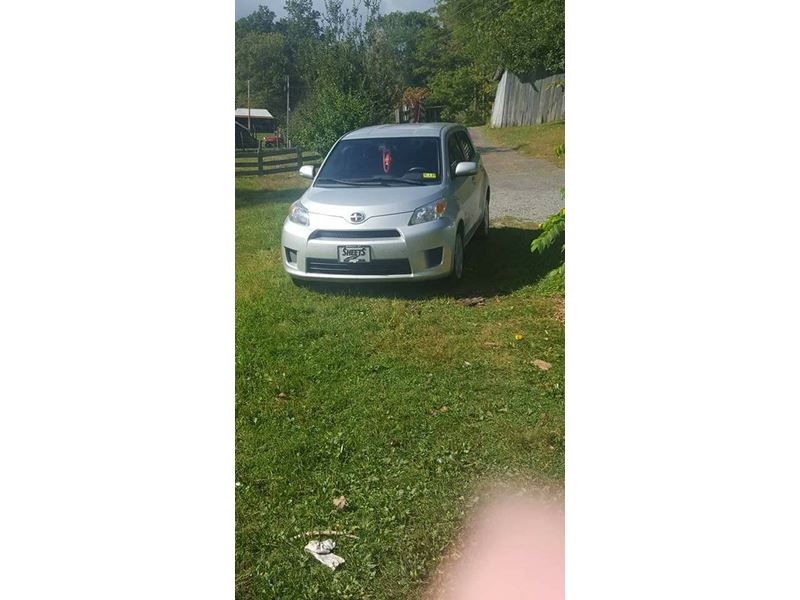 2010 Toyota Scion for sale by owner in Danese