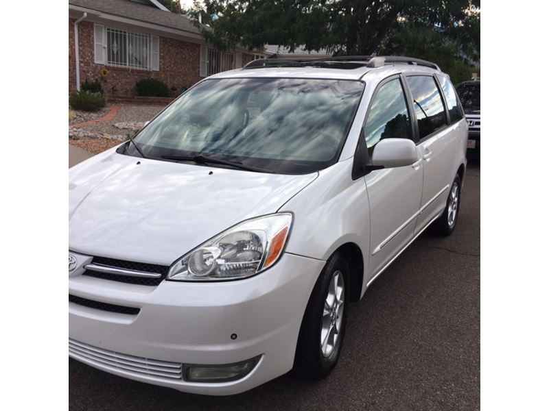 2004 Toyota Sienna for sale by owner in Albuquerque