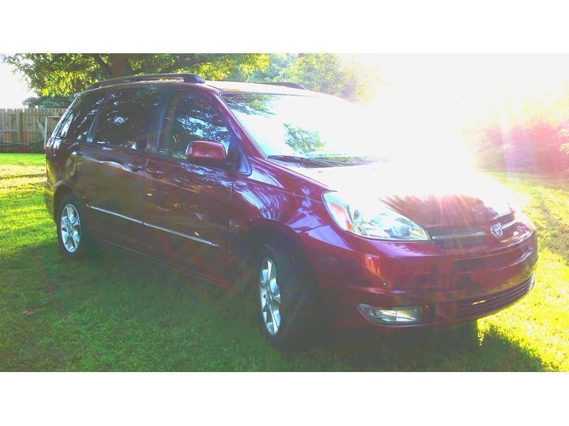2005 Toyota Sienna for sale by owner in CHICKASHA