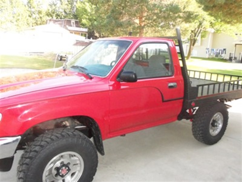 1989 Toyota Tacoma for sale by owner in BEAR RIVER CITY