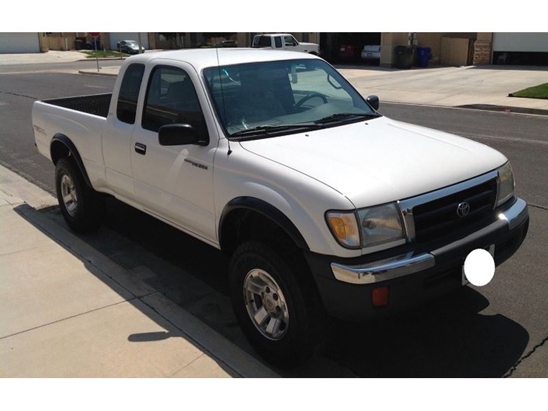 Used 1999 Toyota Tacoma for Sale by Owner in Chicago, IL 60607