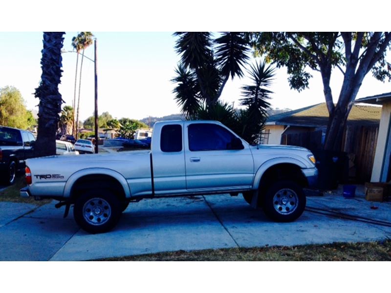 2001 Toyota Tacoma for sale by owner in Ventura