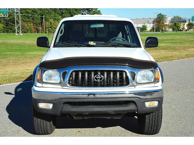 2003 Toyota Tacoma for sale by owner in BROOKLYN