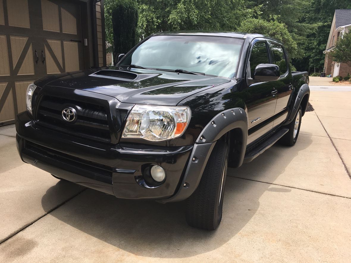 2005 Toyota Tacoma for sale by owner in Simpsonville
