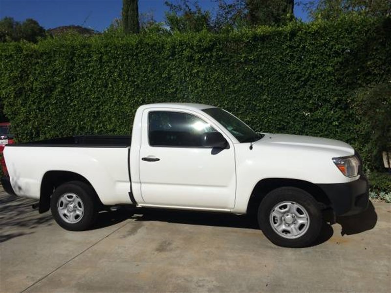 2014 Toyota Tacoma for sale by owner in GLENDALE