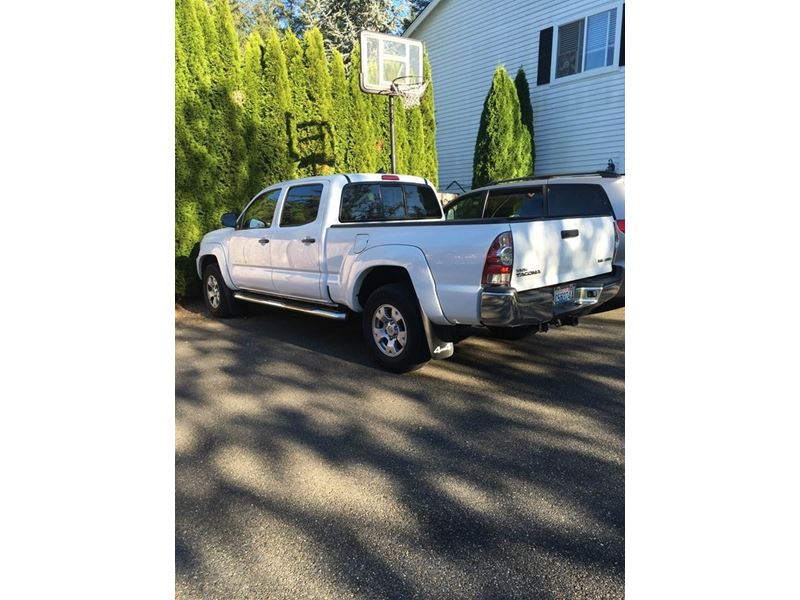 2015 Toyota Tacoma for sale by owner in Dupont
