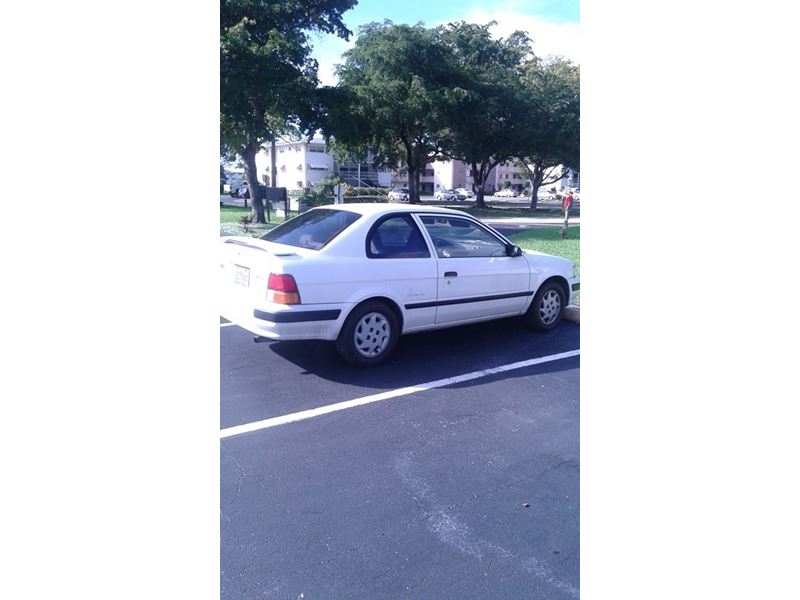 1997 Toyota Tercel for sale by owner in HOLLYWOOD