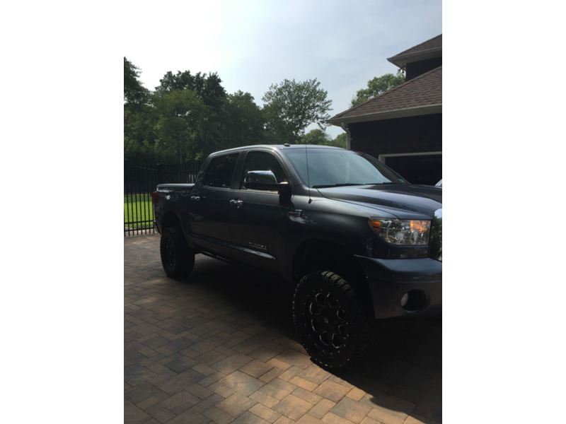 2010 Toyota Tundra for sale by owner in BLOOMVILLE