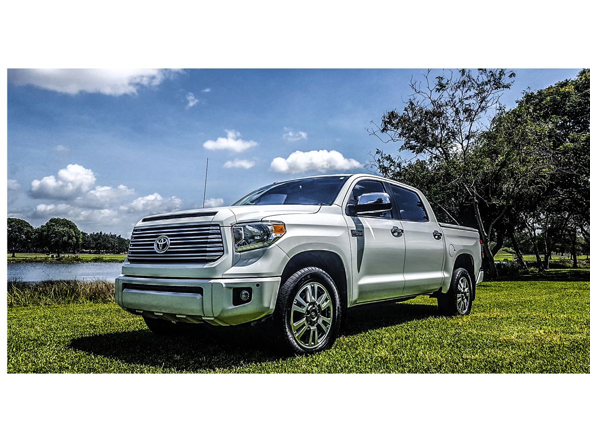 2015 Toyota Tundra for sale by owner in Fort Lauderdale