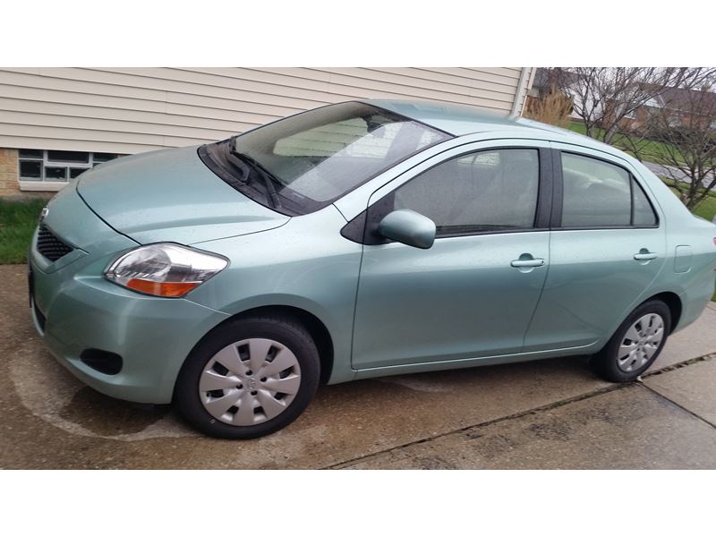 2009 Toyota Yaris for sale by owner in Beachwood