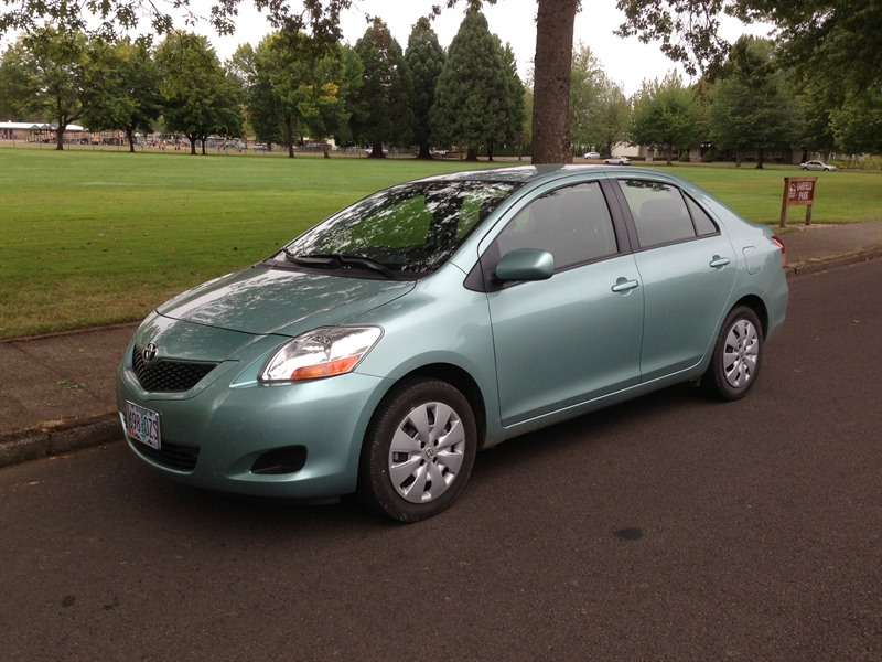 2010 Toyota Yaris for sale by owner in CORVALLIS