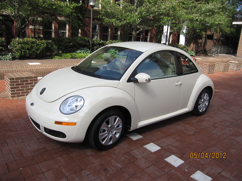 2010 Volkswagen beetle Sale by Owner in Philadelphia, PA 19106 2010 Volkswagen beetle Sale by Owner in Philadelphia, PA 19106