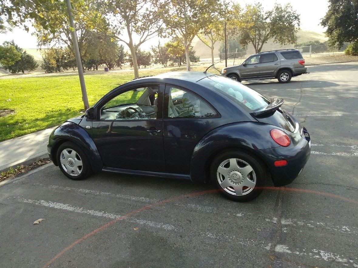 2000 Volkswagen Beetle for sale by owner in Antioch