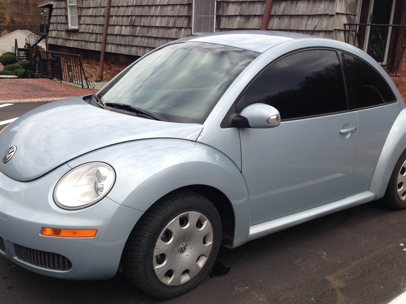 2010 Volkswagen Beetle for sale by owner in MARION