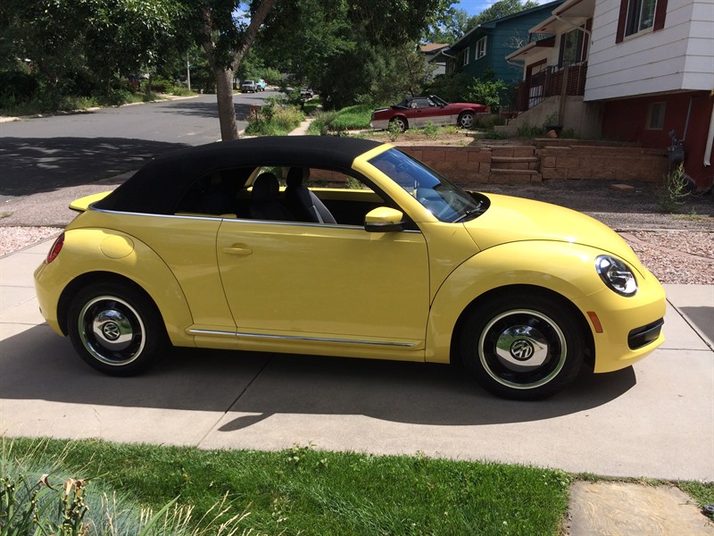 2013 Volkswagen Beetle for sale by owner in COLORADO SPRINGS