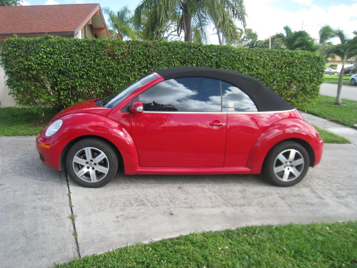 2006 Volkswagen Beetle Convertible for sale by owner in West Palm Beach