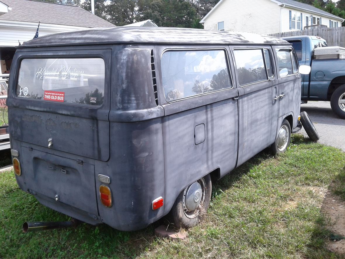 1971 Volkswagen Bus  for sale by owner in Pilot Mountain