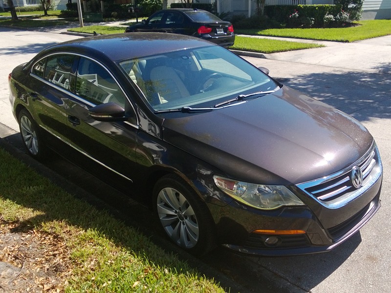 2009 Volkswagen CC for sale by owner in KISSIMMEE