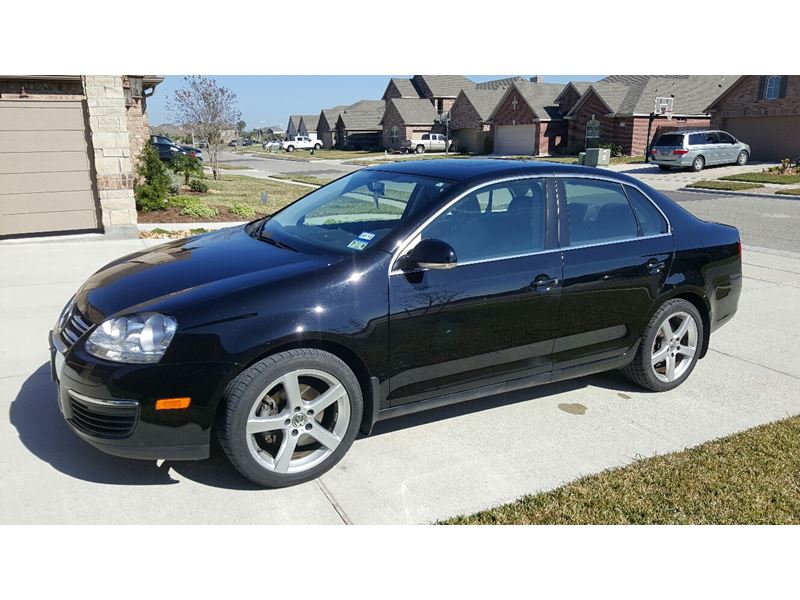 2010 Volkswagen Jetta for sale by owner in CORPUS CHRISTI