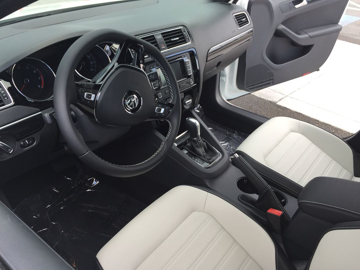 2015 Volkswagen Jetta for sale by owner in Marietta