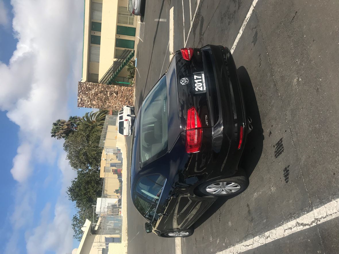 2017 Volkswagen Jetta for sale by owner in San Ysidro